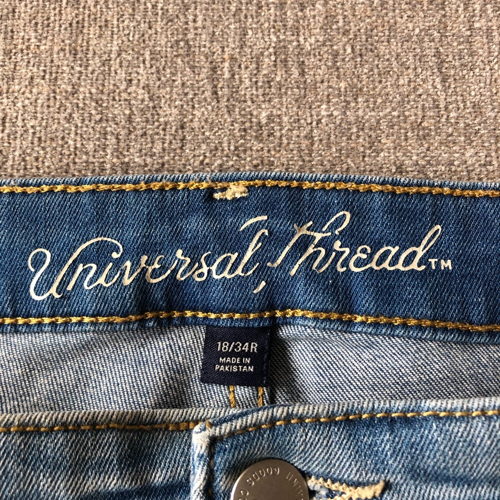 Universal Thread from Target - Picture 3 of 5